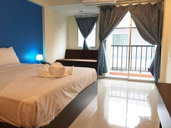 Sixty Star Love Place Hotel Bangkok Exterior photo